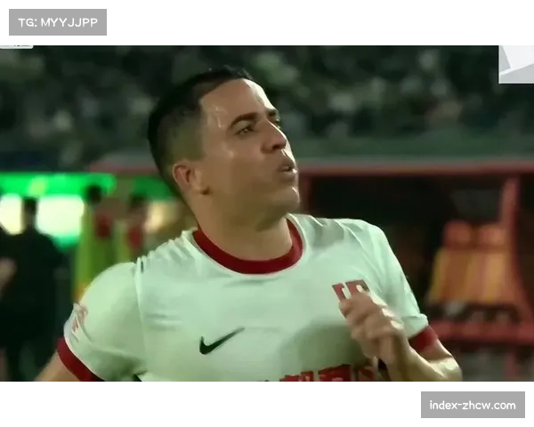 成都蓉城罗慕洛右膝韧带受伤 预计缺阵三周 成都蓉城罗慕洛右膝韧带受伤 预计缺阵三周